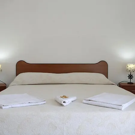 Mediterraneo Tatil Evi *